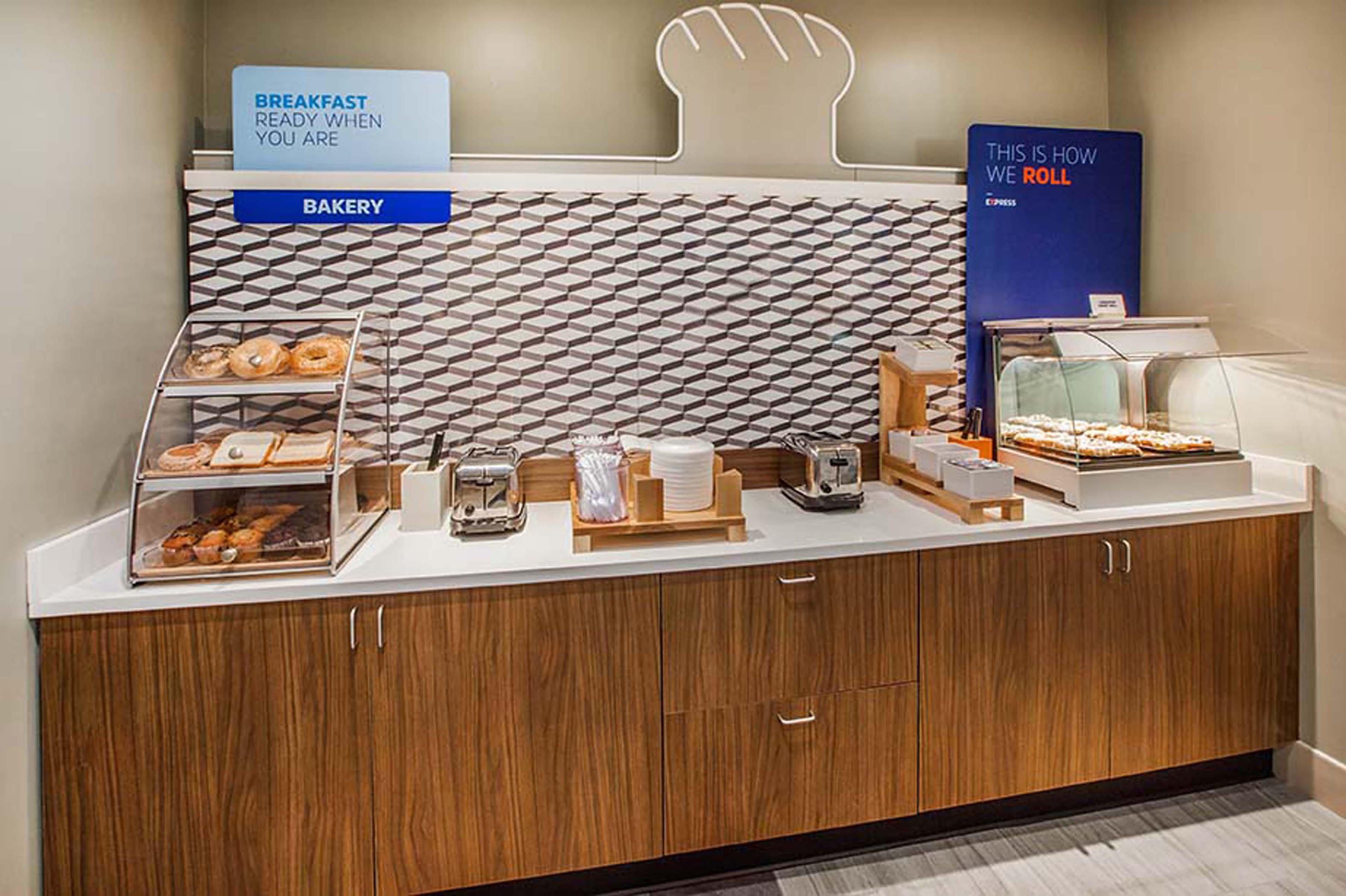 Holiday Inn Express South Burlington By Ihg Dış mekan fotoğraf
