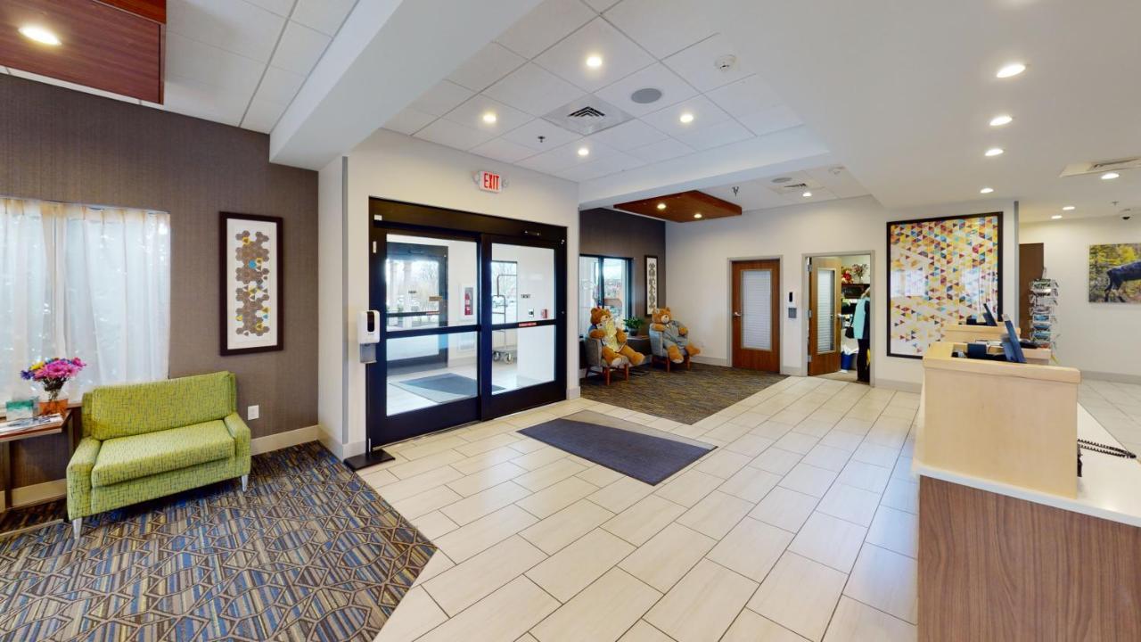 Holiday Inn Express South Burlington By Ihg Dış mekan fotoğraf