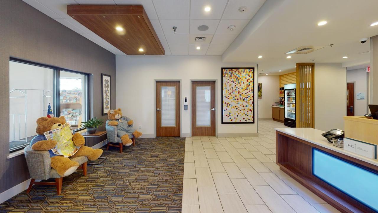 Holiday Inn Express South Burlington By Ihg Dış mekan fotoğraf