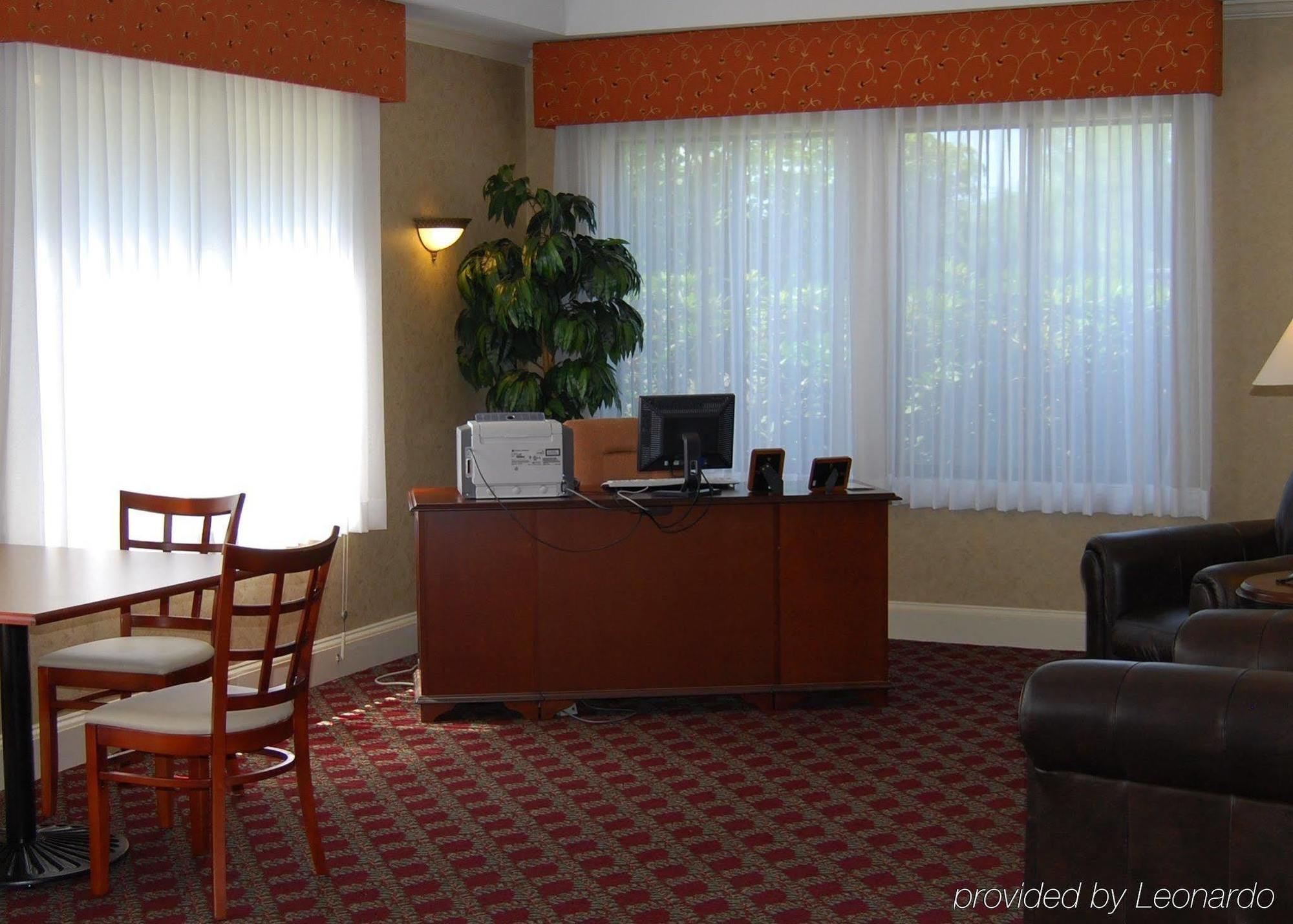 Holiday Inn Express South Burlington By Ihg Dış mekan fotoğraf